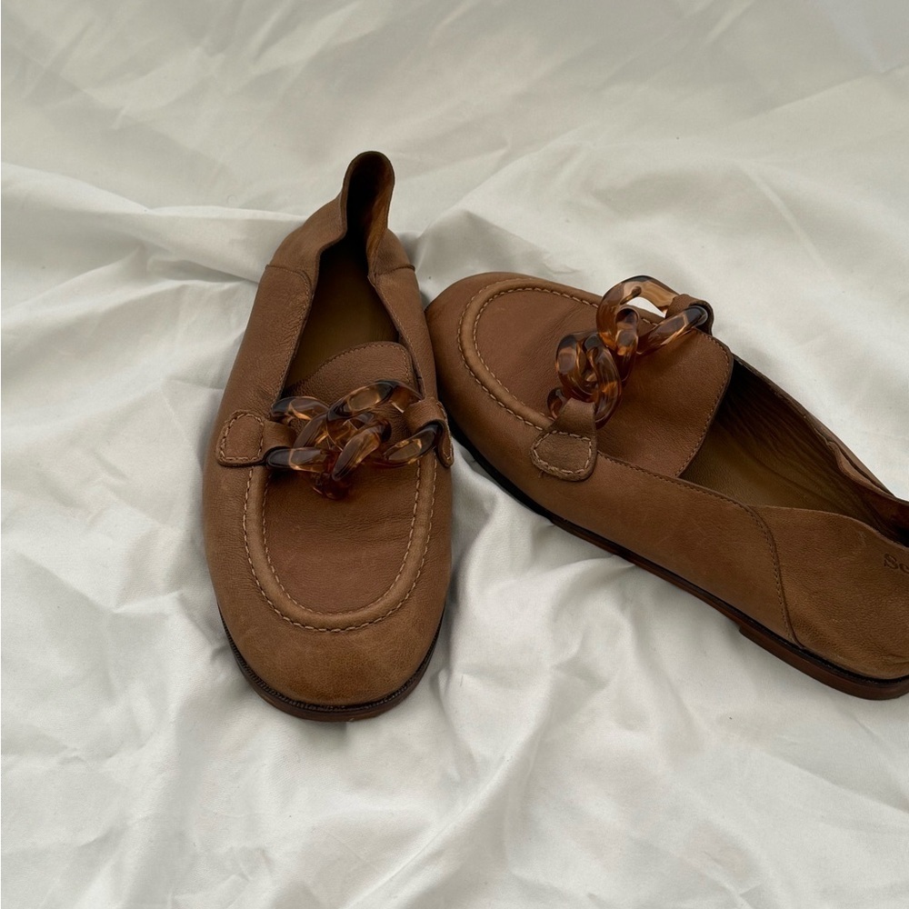 See By Chloe Tan Loafers with Tortoise Chain - Picture 6 of 10